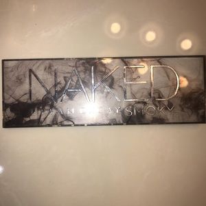 Naked smoky eye eyeshadow